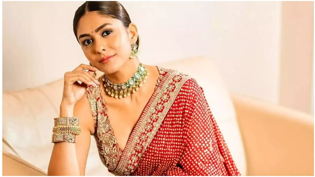 Mrunal Thakur Recalls DROPPING Films As Parents Disapproved Of Love-Making Scenes: 'Papa, I Cannot Miss...'