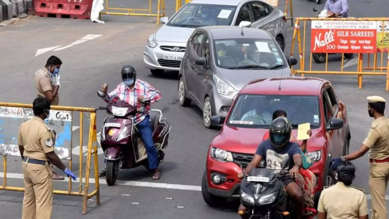  பைக், கார் நம்பர் பிளேட்டில் Press, Media, Police, Advocate என்று எழுதினால்.. மே 2 முதல் அமலுக்கு வருகிறது புது விதி.. டிராபிக் போலீஸ் எச்சரிக்கை.. 