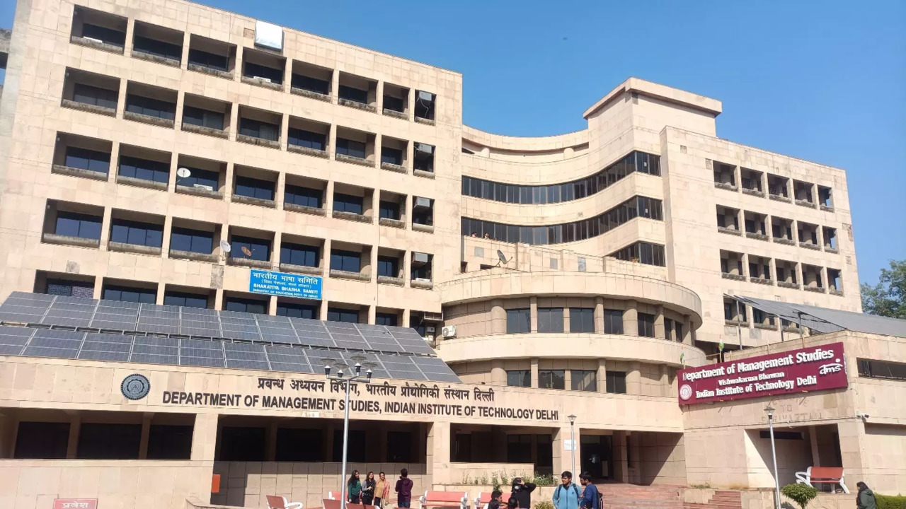 IIT Delhi Launches a New Academic Program ‘Executive Master of Business Administration’