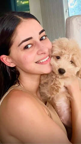 Ananya Panday's Pics With Her 'Baby Jaan' RIOT Are Too Cute To Miss