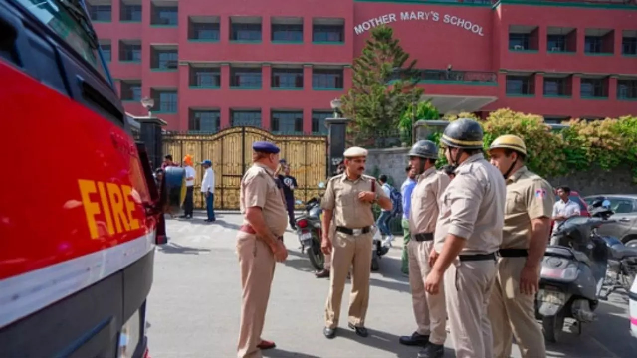 Delhi Schools Bomb Threat Update