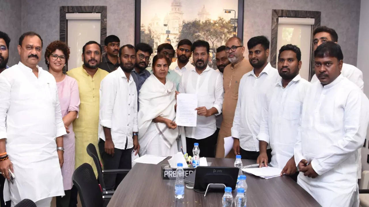 Rohith Vemula  Mother Radhika vemula Meets CM Revanth Reddy