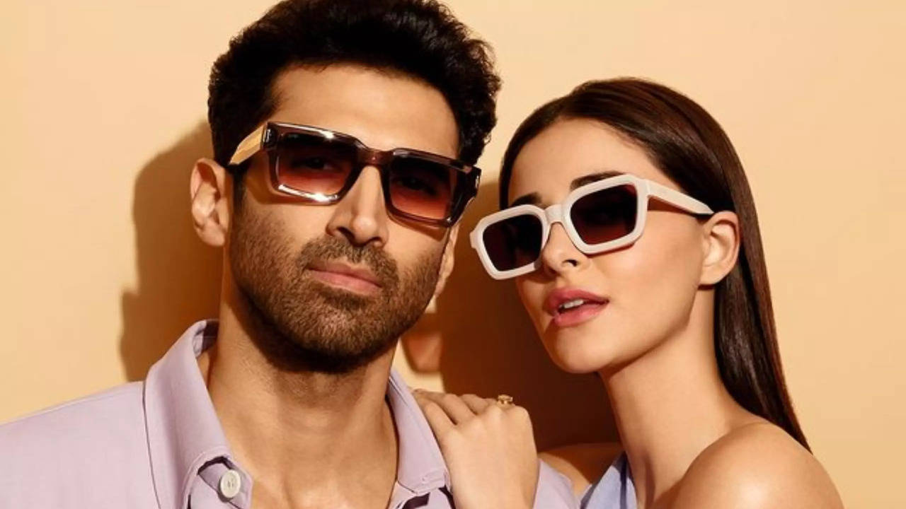 Ananya Panday-Aditya Roy Kapur No Longer Together, Broke Up A Month Ago:  Report | Times Now