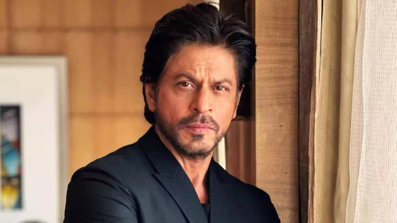 Shah Rukh Khan To Attend KKR's Match In Lucknow? Lucknow State Police Issues Warning Against Spreading Fake News