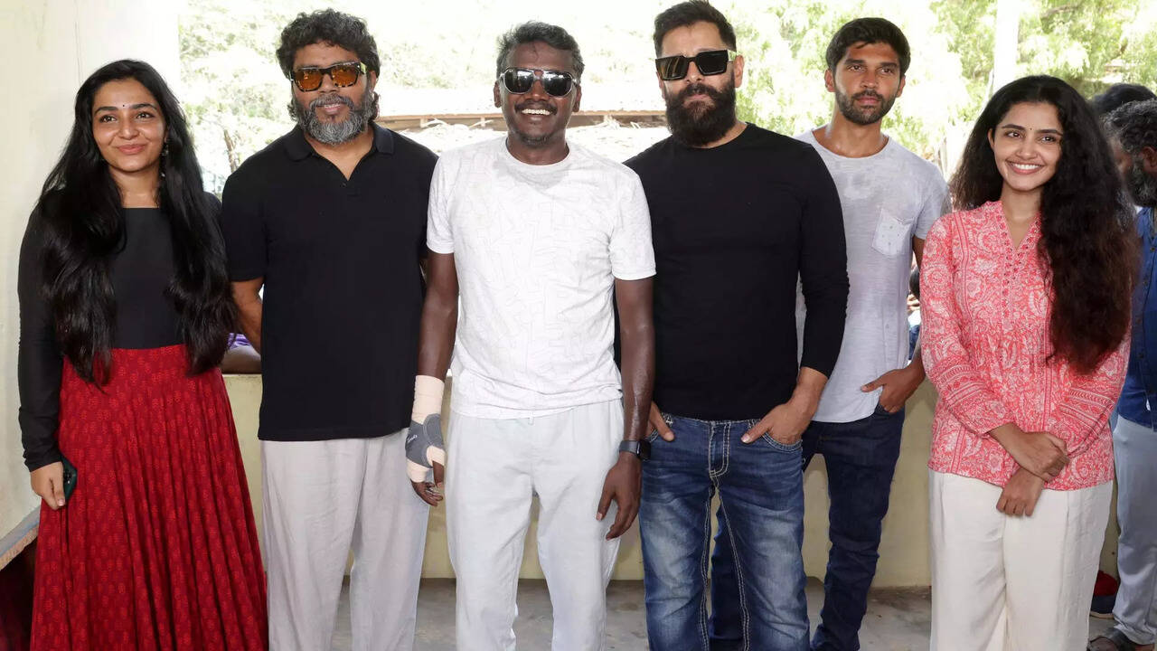  செம கிராண்டாக நடந்த துருவ் விக்ரம் - மாரி செல்வராஜ் படத்தின் துவக்க விழா புகைப்படங்கள்! 