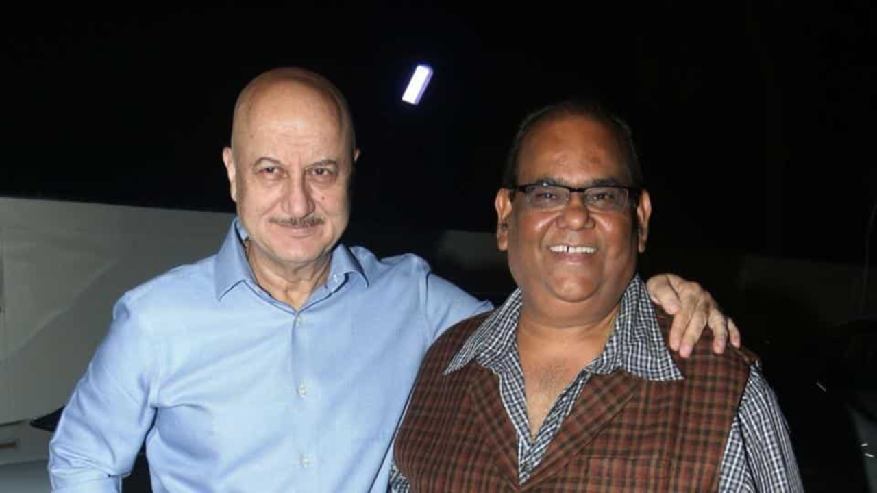 Anupam Kher Shares How He Avoided Falling Into Depression After Losing Best Friend Satish Kaushik: I Cry A Lot...