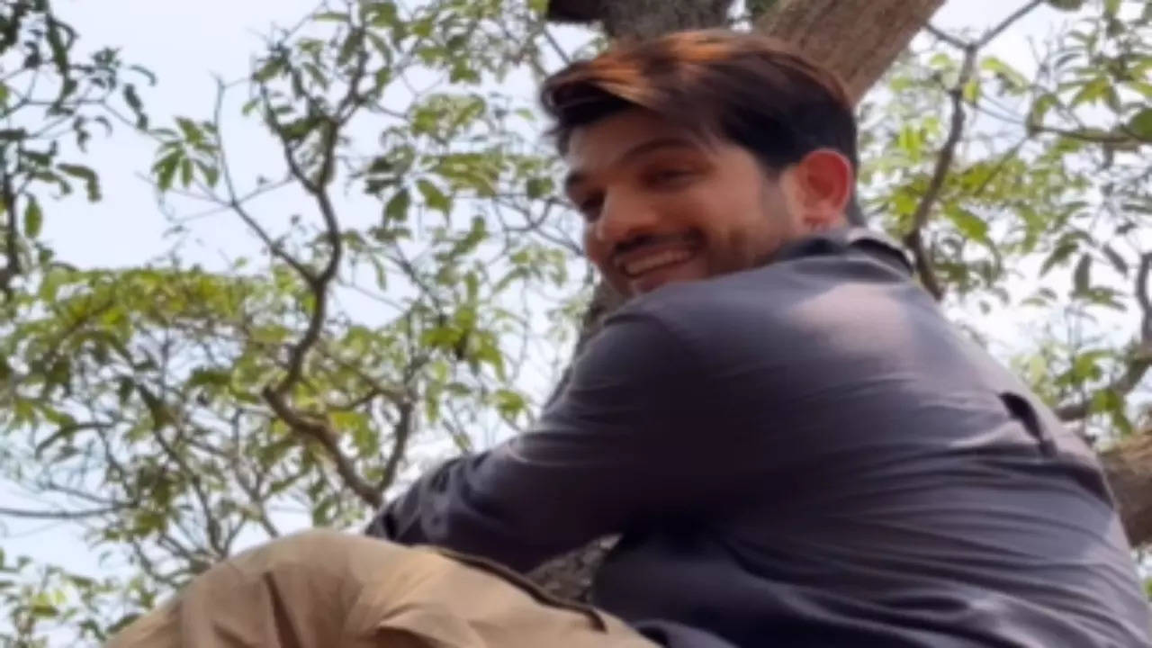 Arjun Bijlani Hangs From A Mango Tree - Watch BTS Video