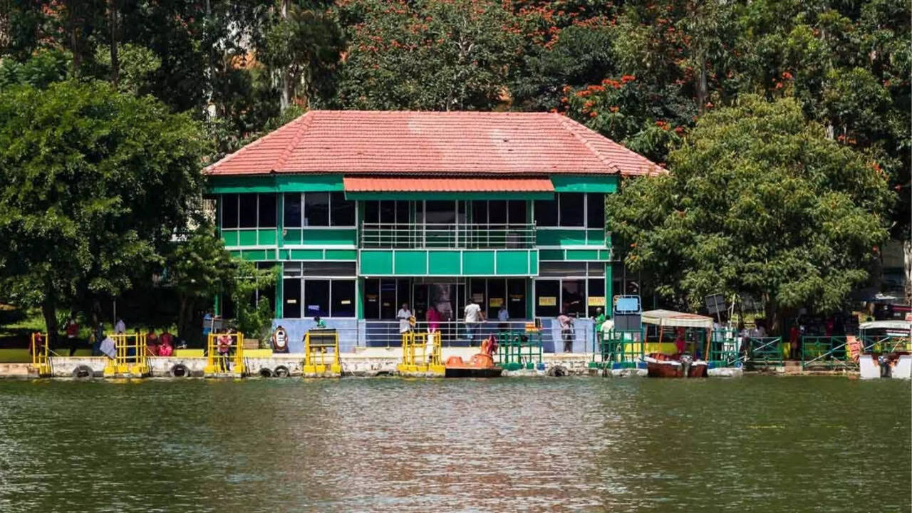  ஊட்டி கொடைக்கானல் இ-பாஸால் ஏற்காட்டில் குவியும் சுற்றுலாப் பயணிகள்! 