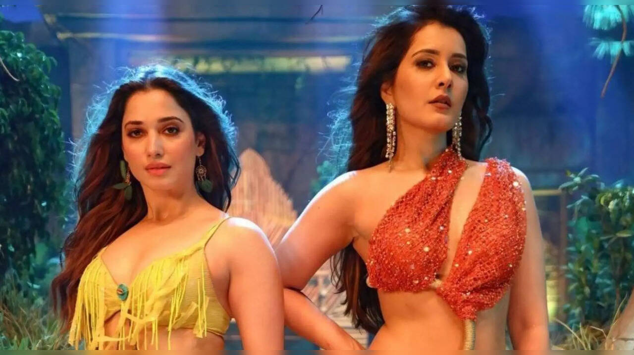  அரண்மனை 4ல் தமன்னா - ராஷி கண்ணா கிளாமரில் கலக்கிய அச்சோ அச்சோ பாடல் வீடியோ! 