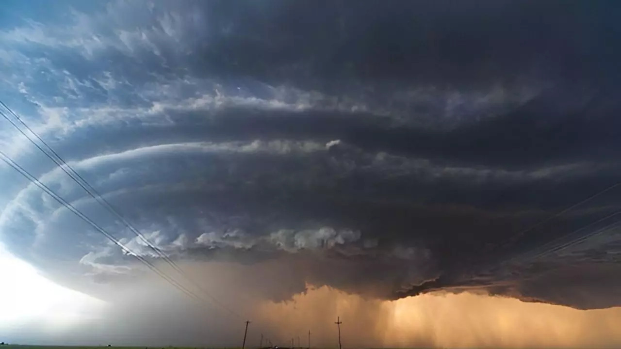 Tornado warning in Cincinnati, Ohio