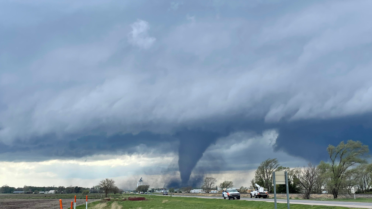 Spring Hill Tornado On Ground, Nashville, Columbia And Chapel Hill