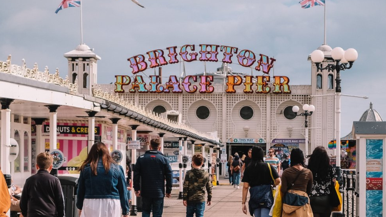 brighton pier in england charging entree fee