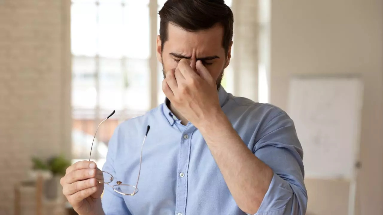 Beware! Your Everyday Activities Could Aggravate Dry Eye Syndrome