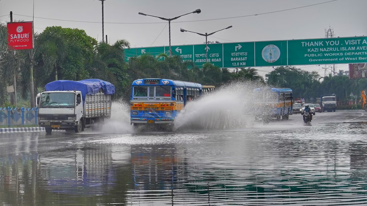 Kolkata experienced heavy rainfall along with gusty winds and hail storms. (Image Credit: Unsplash)