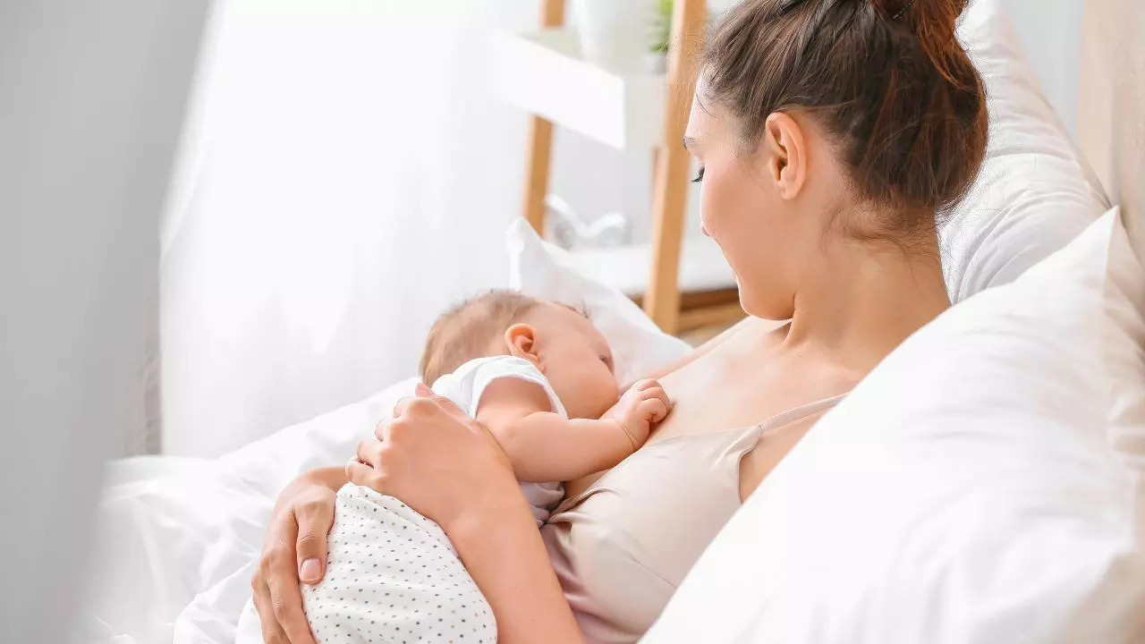 Know How Breastfeeding Benefits The Health Of Mothers