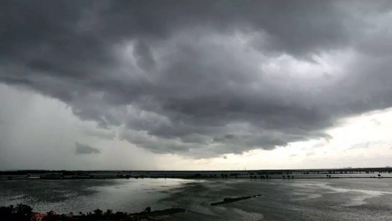 IMD Predicts Wet Spell For Several Parts Of India