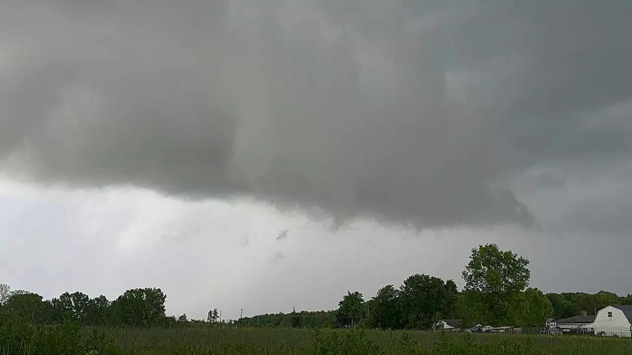 Ohio Tornado Warning: Youngstown On Alert, Twister To Reach Warren, Canfield And Mahoning County
