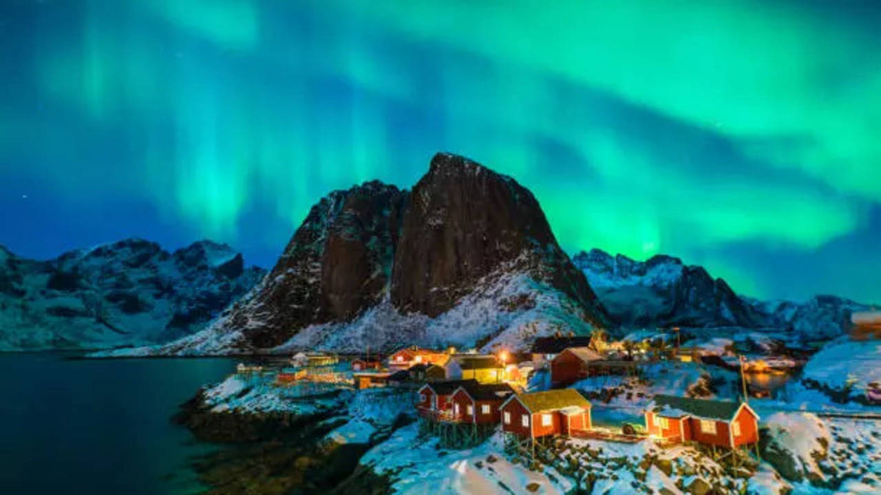Top 7 Popular Aurora Watch Sites In US And UK