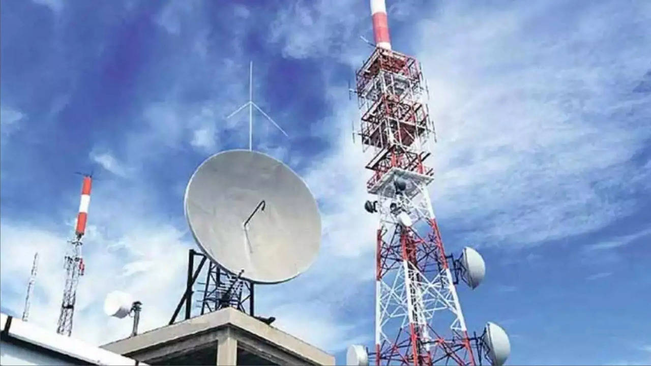 telecom-department-directs-telcos-to-block-28200-mobile-phones-and-20-lakh-sim-used-in-cyber-crimes