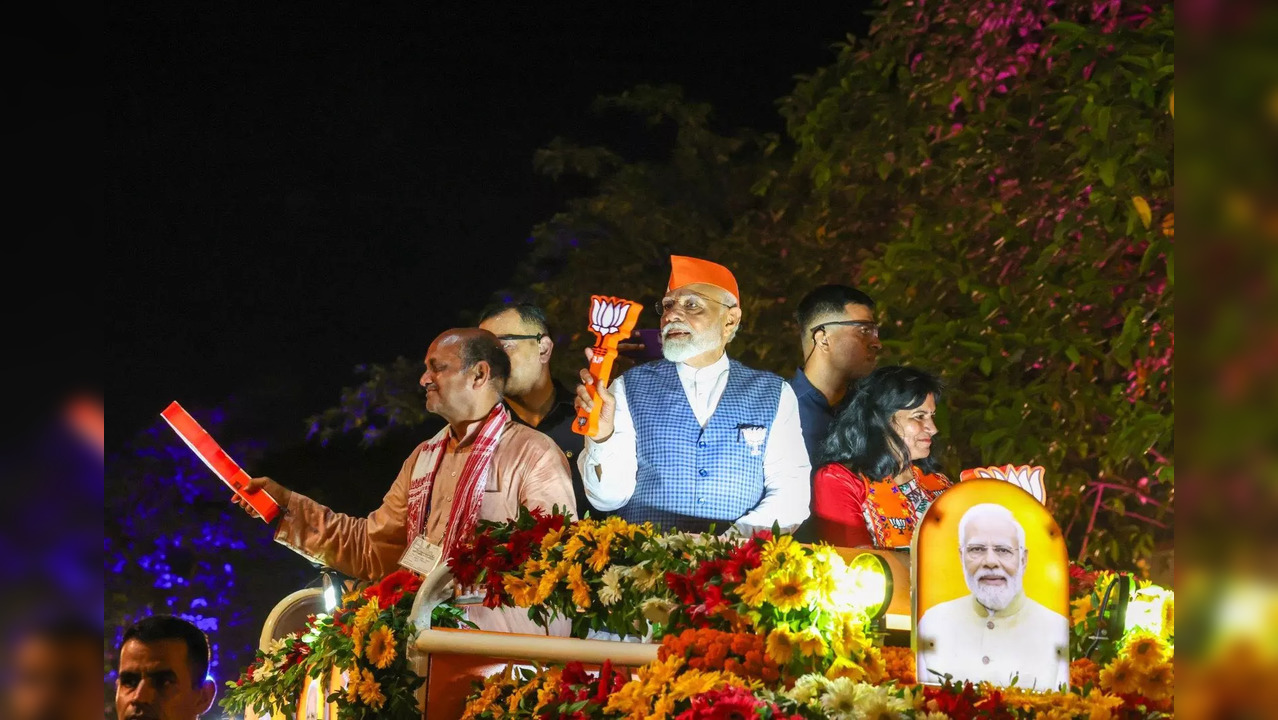 PM Modi will hold a grand roadshow in Varanasi (File Photo)