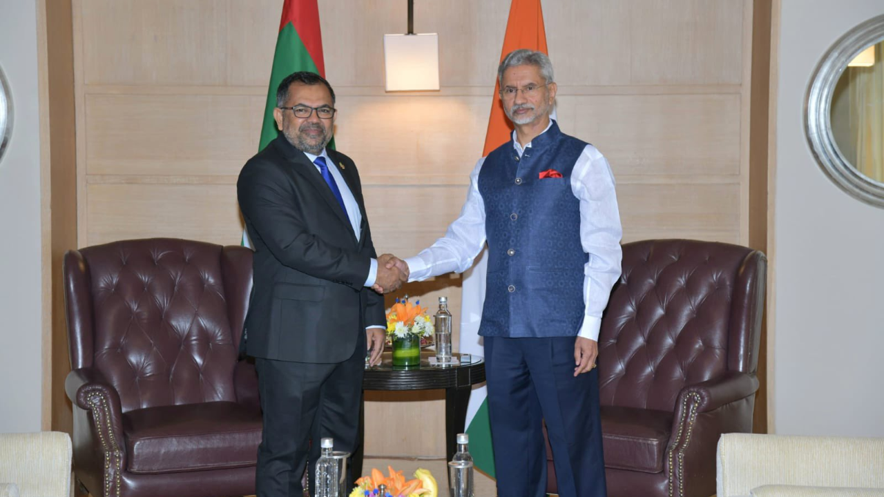 what does maldives fm visit to india eye for