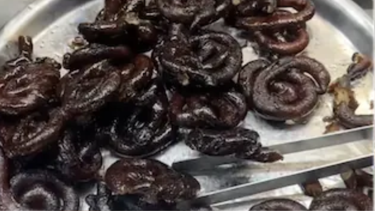 Recipe of Black Jalebi surfaced on Instagram