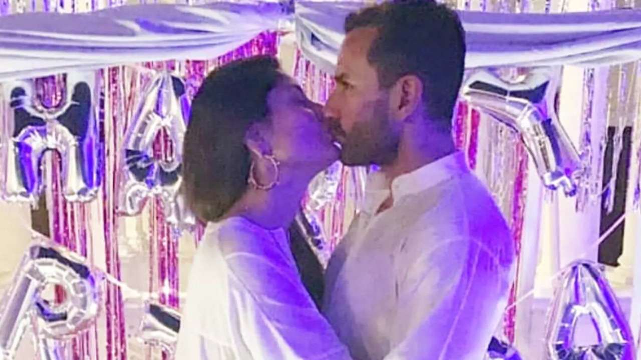 Kareena Kapoor Kisses Saif Ali Khan In Front Of Waiting Paps, Fans Say 'Let Them Live' | WATCH