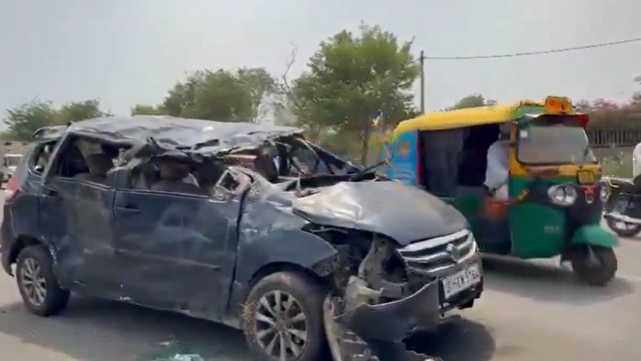 Delhi accident