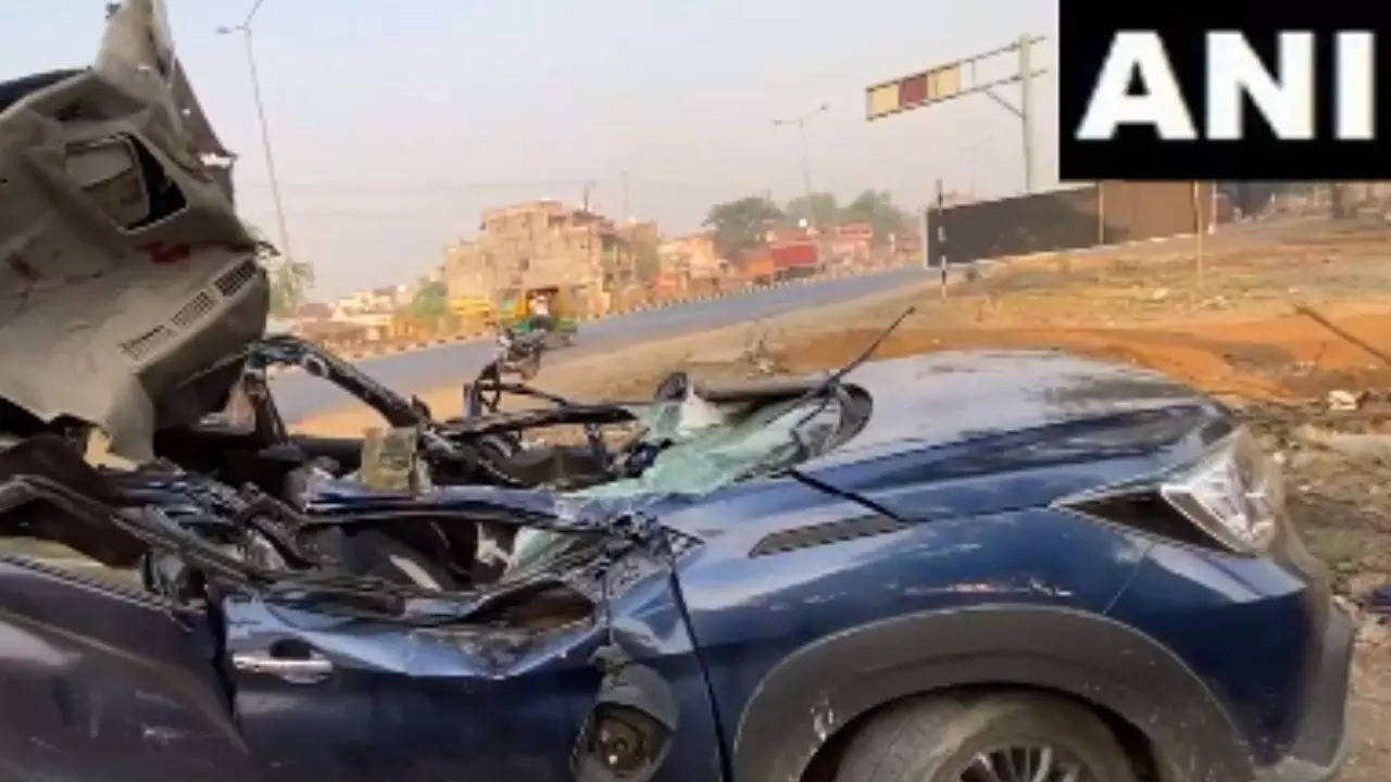 Delhi-Lucknow Highway Accident