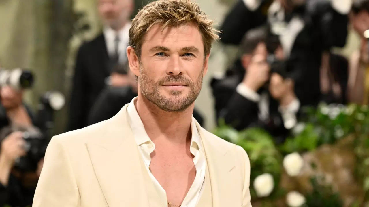 Chris Hemsworth Responds To Marvel Criticisms By Scorsese, Coppola: Superhero Films Deserve More Appreciation