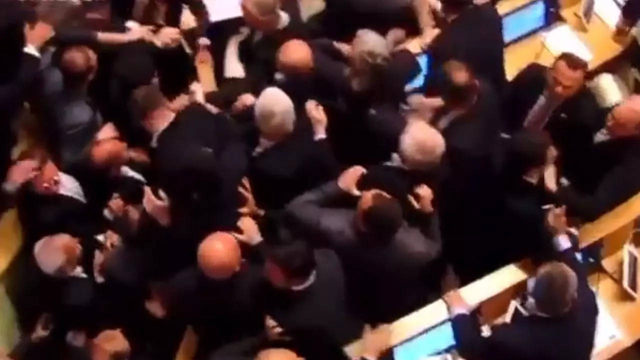 Georgia's Parliament Erupts Into Chaos As Fight Breaks Between Lawmakers Over Foreign Agents Bill | Video