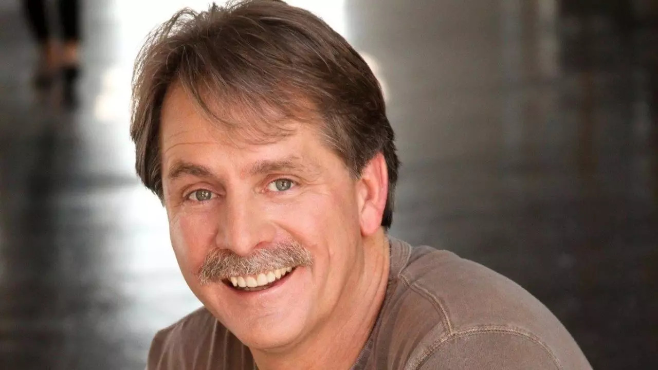 Jeff Foxworthy Car Accident Hoax? Reports Of American Comic's Death 'False'