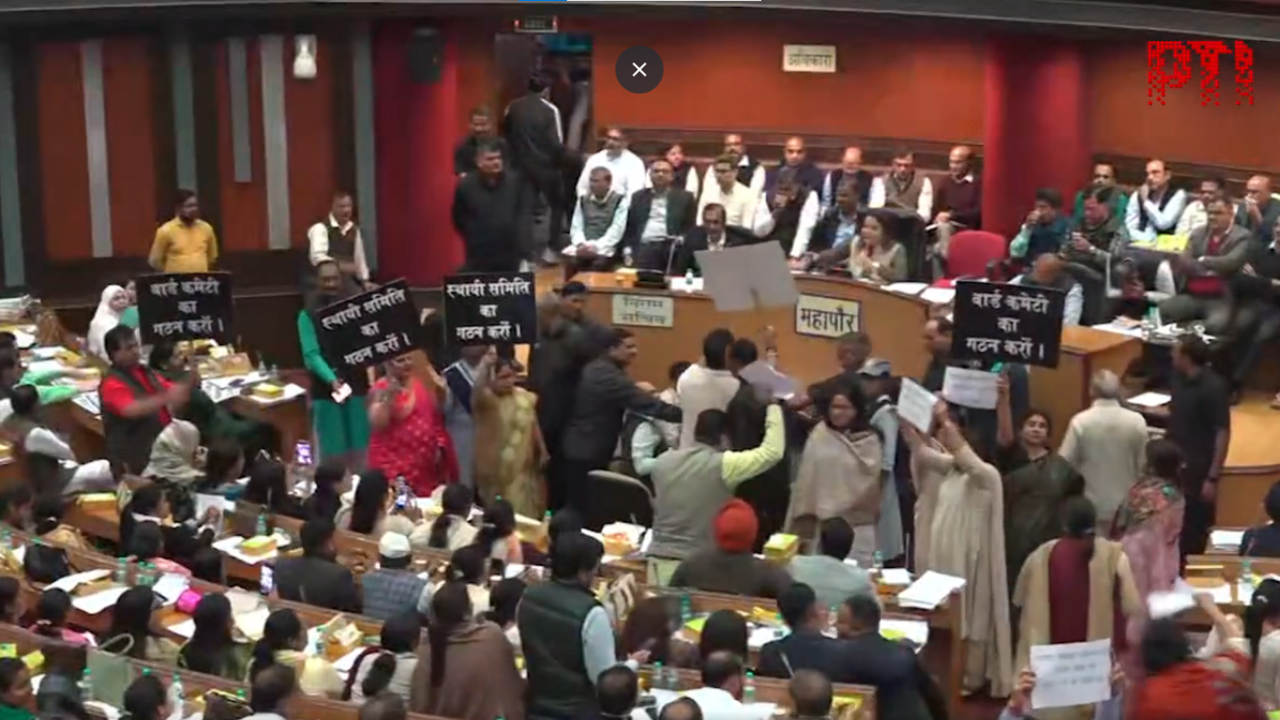 mcd house session adjourned in seconds, slogans raised again, a norm for the house