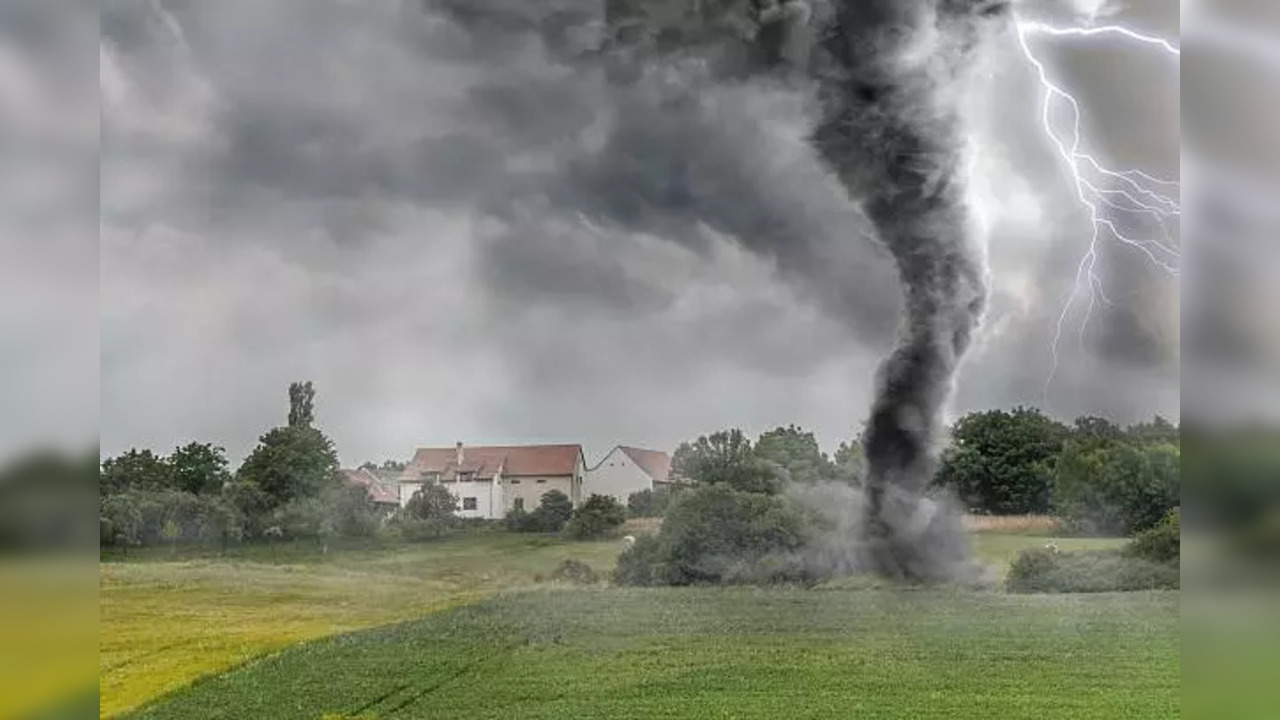 Fayetteville Tornado Warning Amid Heavy Rains