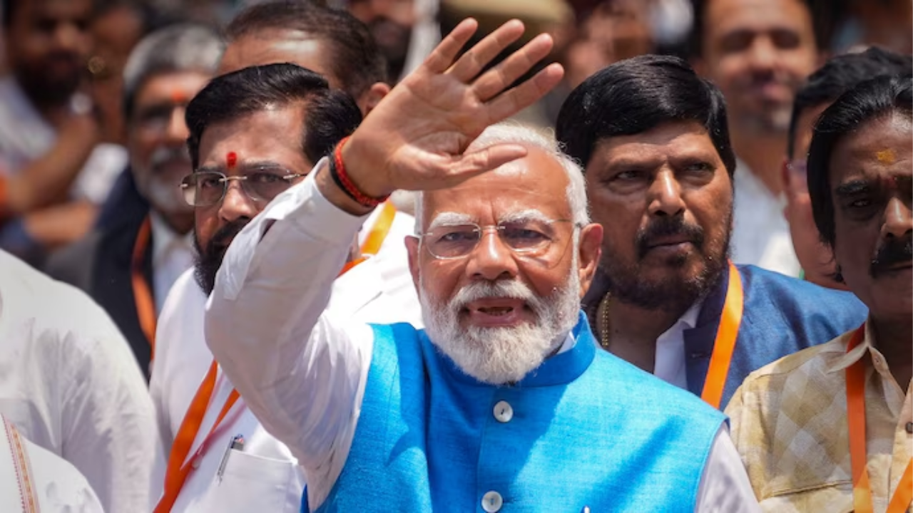 PM Modi A 'Natural-Born' Leader, Hope Pak Gets One Like Him: Pakistani ...