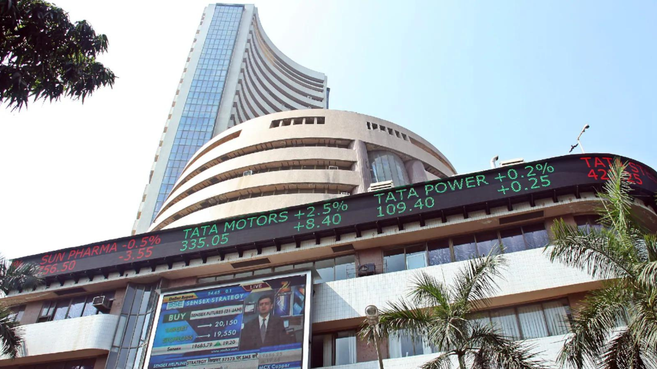 Stock Market Today: Sensex Erases Early Morning Gains To Settle 118 Points Lower, Nifty Down to 22,200