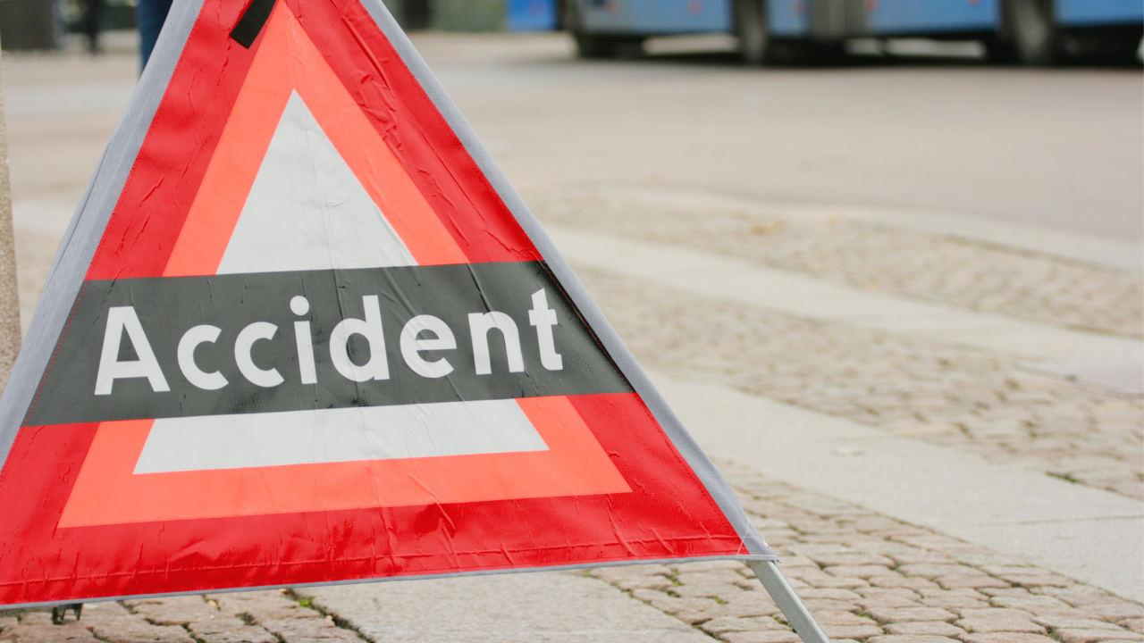 ​Eight people were killed and one person sustained injuries when the SUV they were traveling in collided with another vehicle on Indore-Ahmedabad Highway. (Representational Image)​