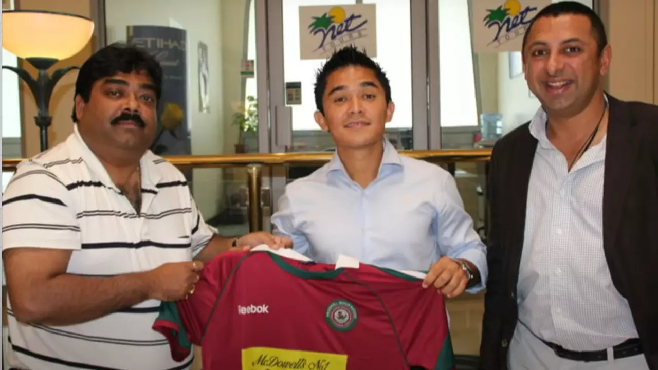 sunil chhetri signed his first contract