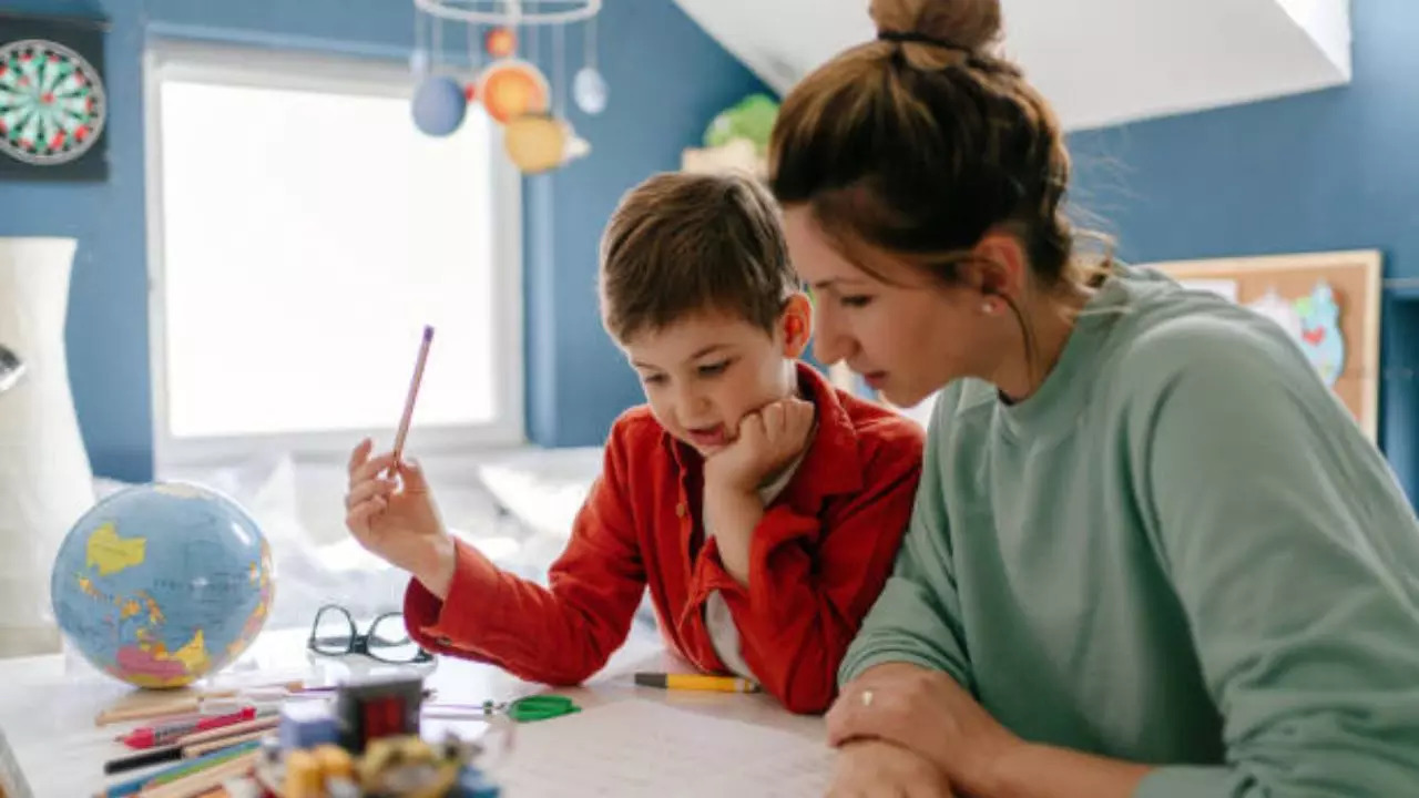 Should Parents Do Their Child’s Holiday Homework? Expert Answers