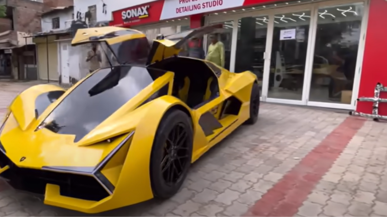 Gujarat Man Transforms Honda Civic into Lamborghini Replica for ₹12.5 Lakh.