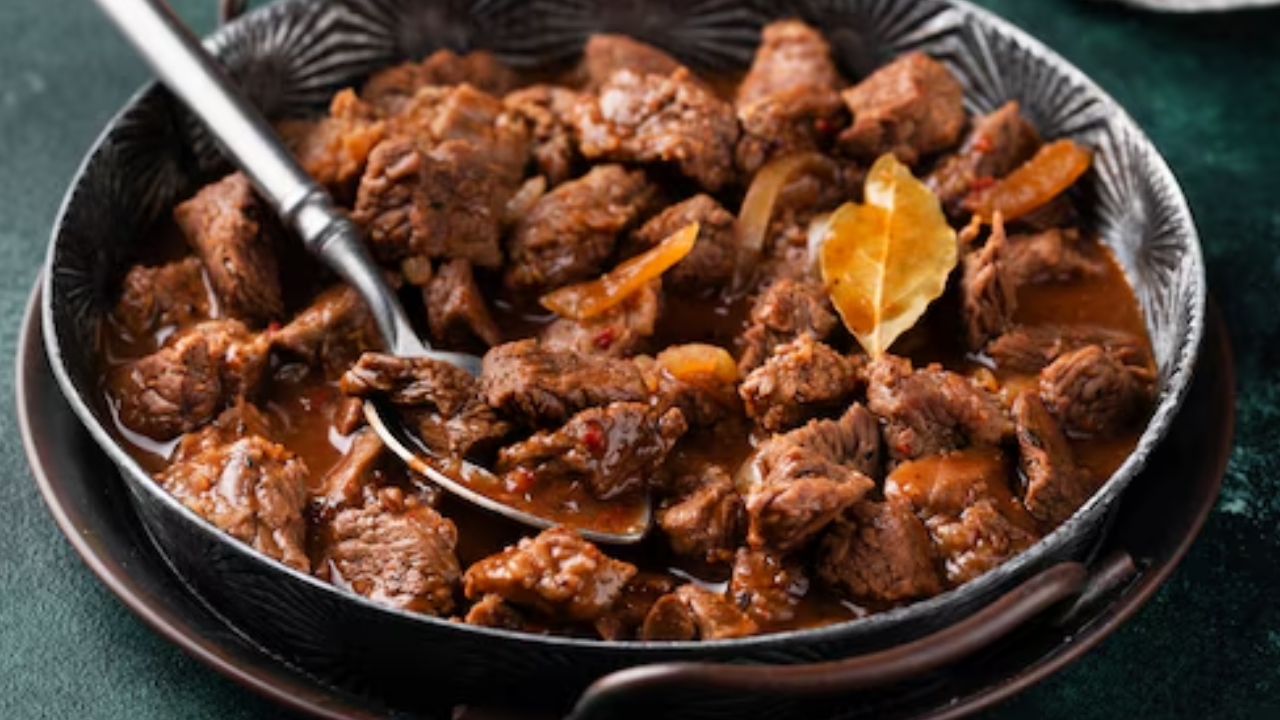 Weekend Dinner Special- Top 6 Bengali Mutton Dishes To Cook At Home