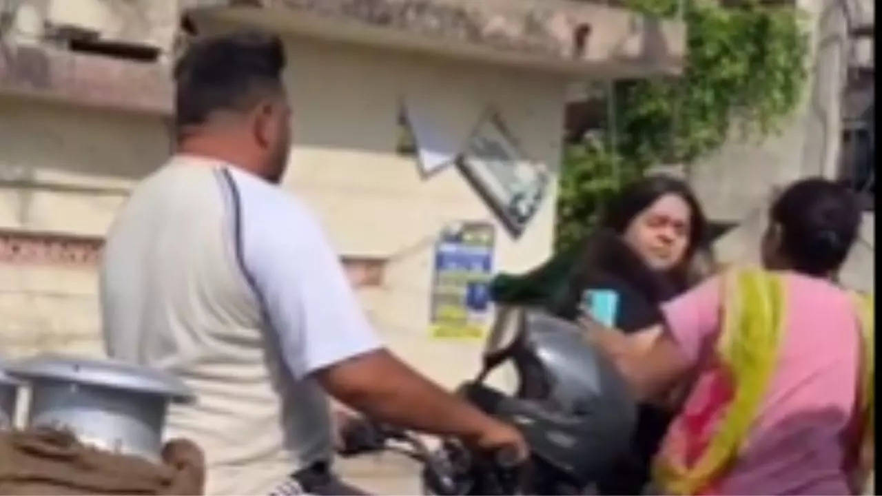 Viral Video Captures Intense Confrontation Between Woman and Son's Girlfriend.