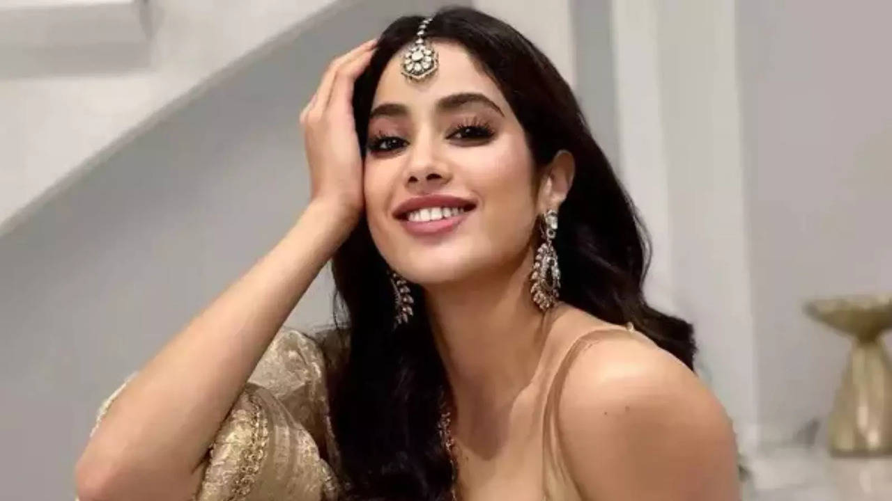 Janhvi Kapoor Says She Felt ‘Sexualized’ By  Media At The Age Of 12-13