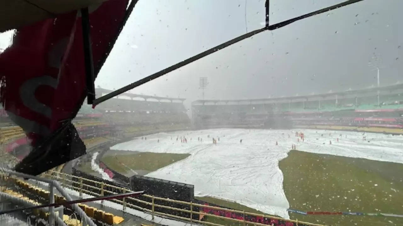 Guwahati Weather HIGHLIGHTS RR vs KKR IPL 2024 Match CALLED OFF RR To Play RCB In Eliminator