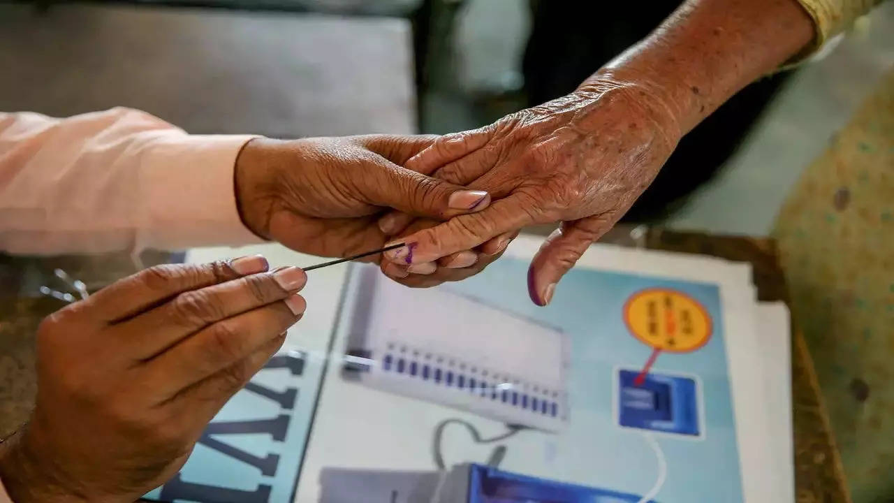 Maharashtra is conducting polling in 13 Lok Sabha constituencies