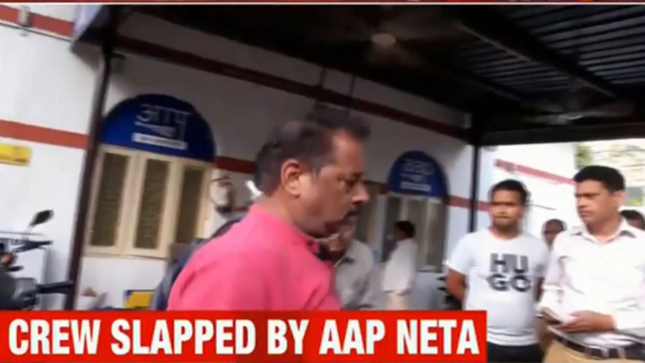 Times Now crew heckled