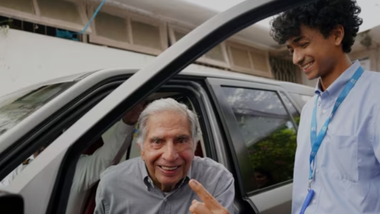 ratan tata, ratan tata net worth, ratan tata income, ratan tata salary, ratan tata success story, shantanu naidu, shantanu naidu success story