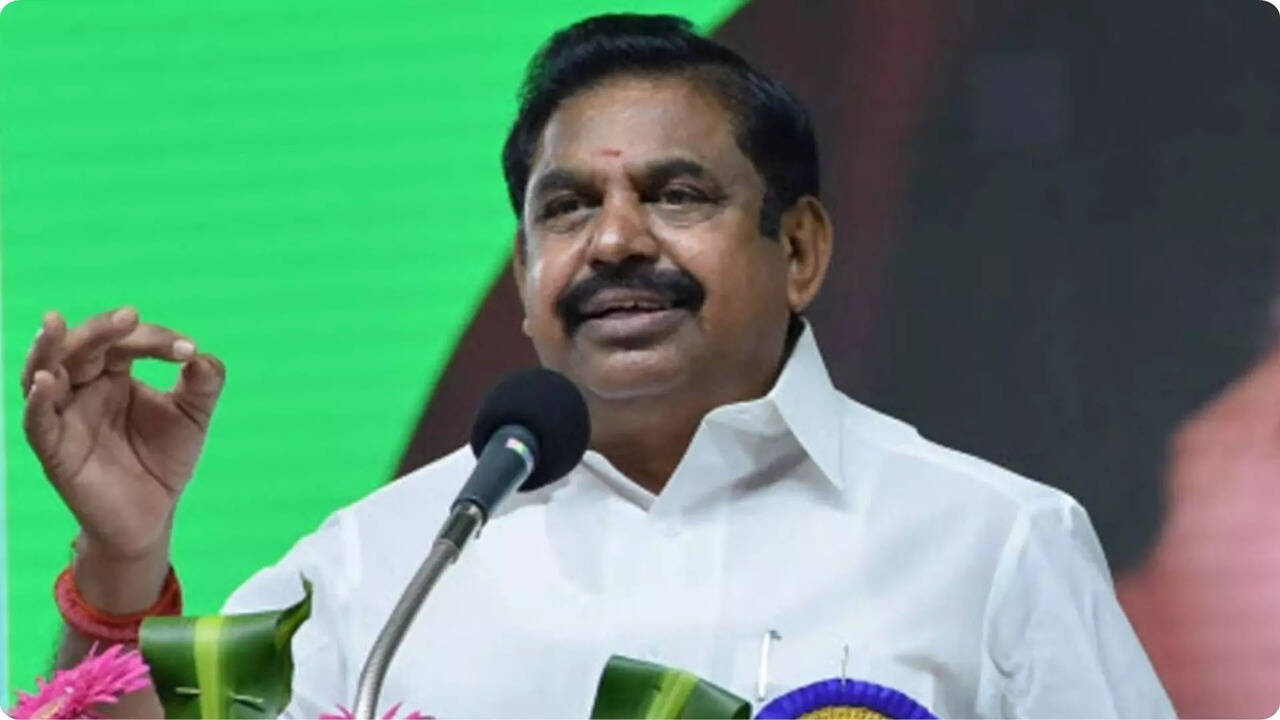  மக்கள் உயிருடன் விளையாடுவதா.. உனடியாக பேருந்துகளை பழுது பார்க்க வேண்டும்.. தமிழக அரசுக்கு எடப்பாடி பழனிசாமி வலியுறுத்தல் 