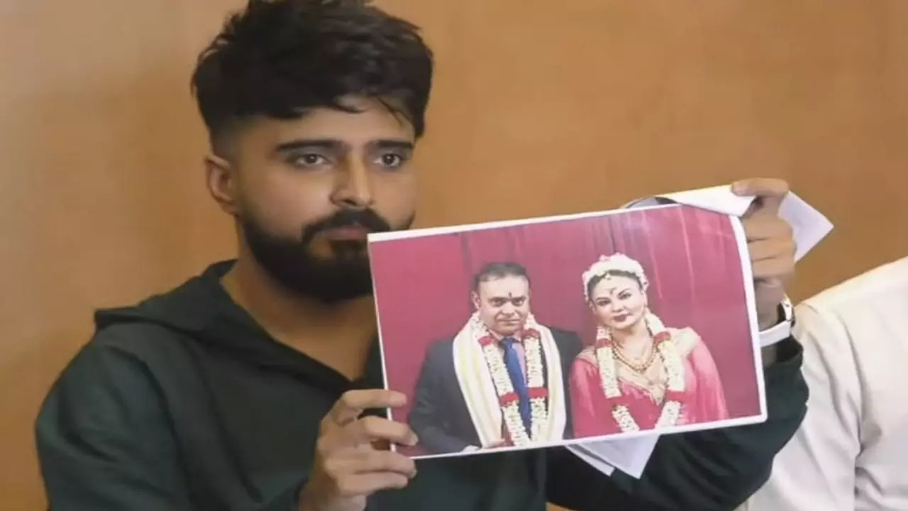 ‘Rakhi Sawant And Ritesh Singh Are Still Married’: Adil Khan Durrani