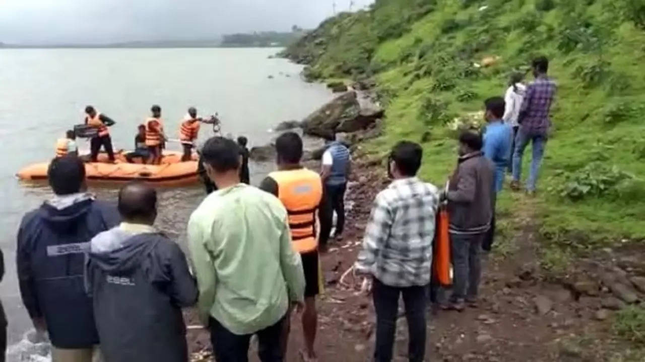 5 people drowned in bhavali dam igatpuri